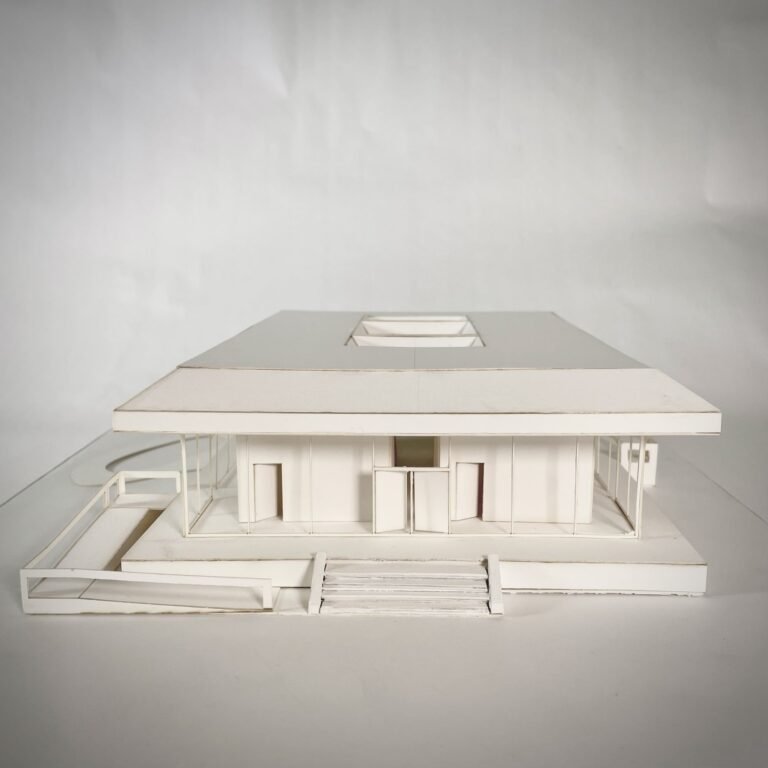 Museum Paper Model 01